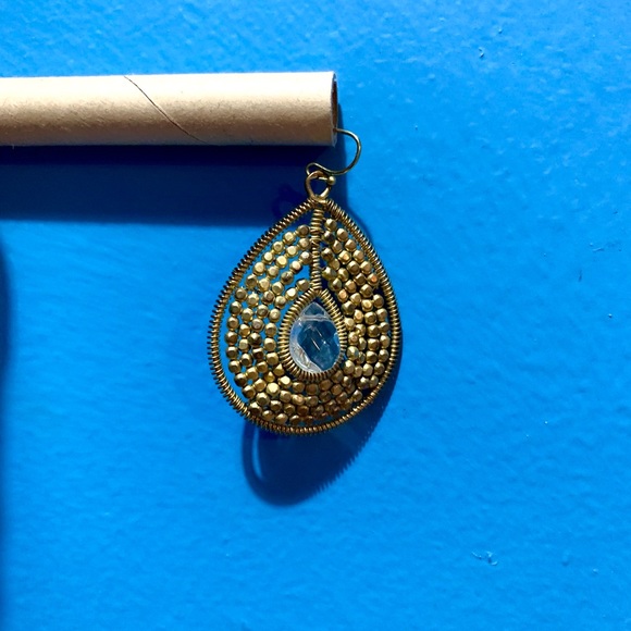 Earrings. - Picture 4 of 4